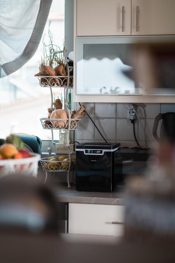 Ostello Ioanna'S Hellenic Hospitality Atene Esterno foto
