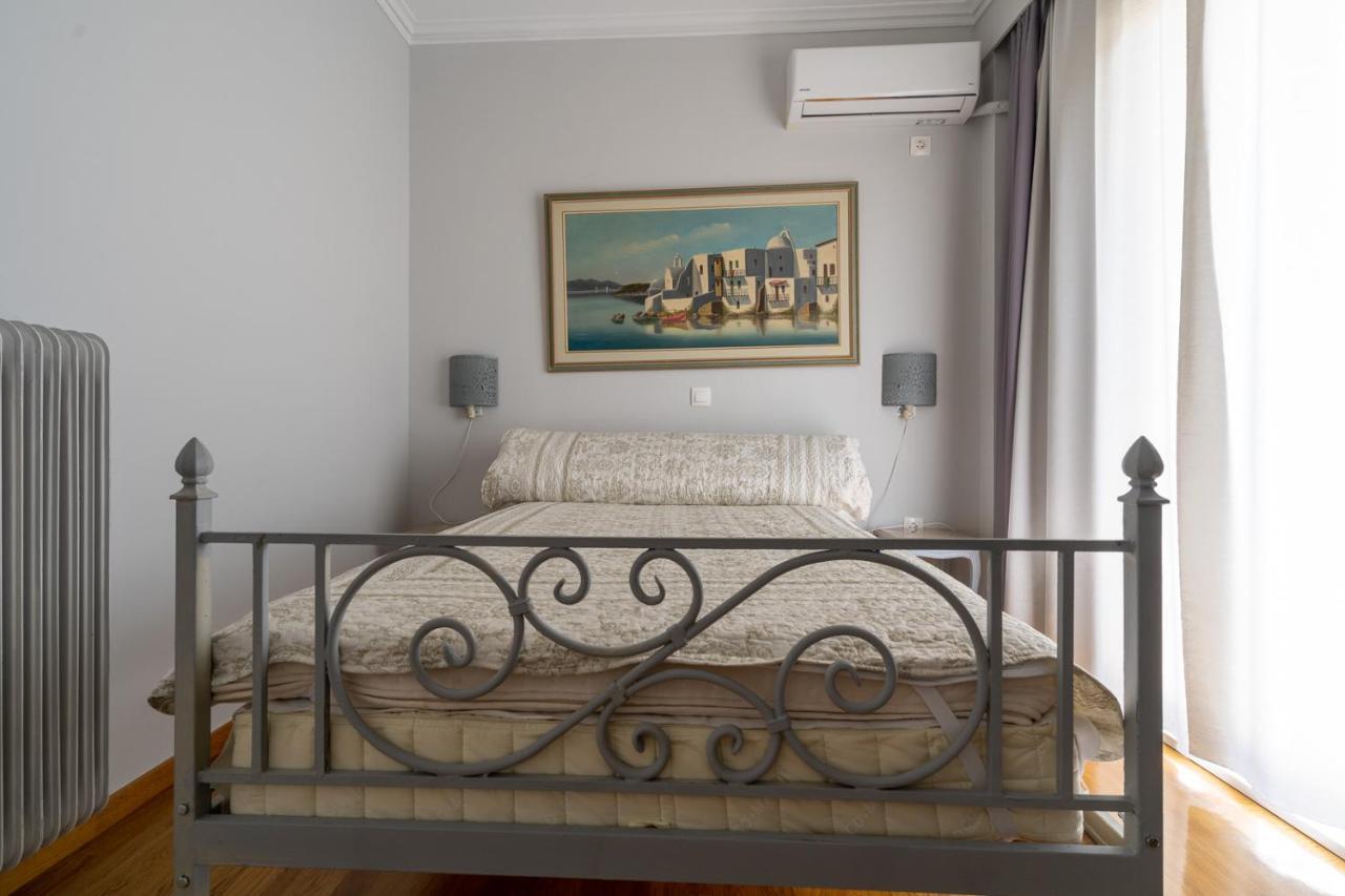 Ostello Ioanna'S Hellenic Hospitality Atene Esterno foto