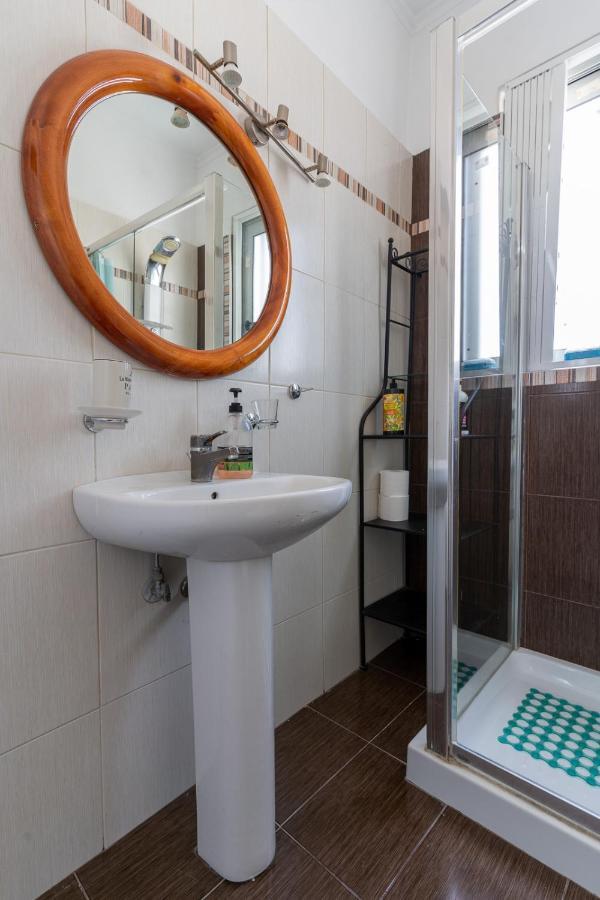 Ostello Ioanna'S Hellenic Hospitality Atene Esterno foto