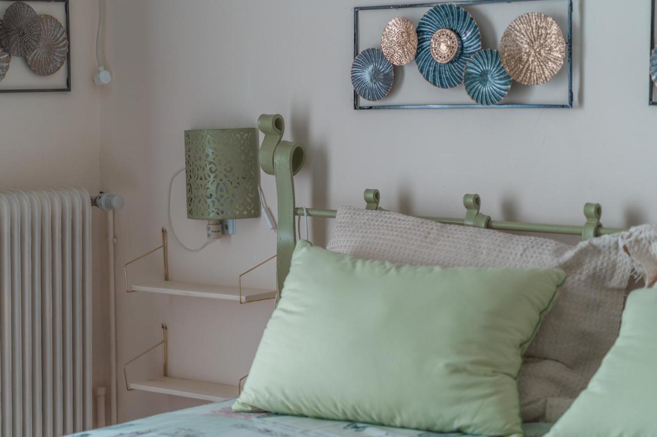 Ostello Ioanna'S Hellenic Hospitality Atene Esterno foto