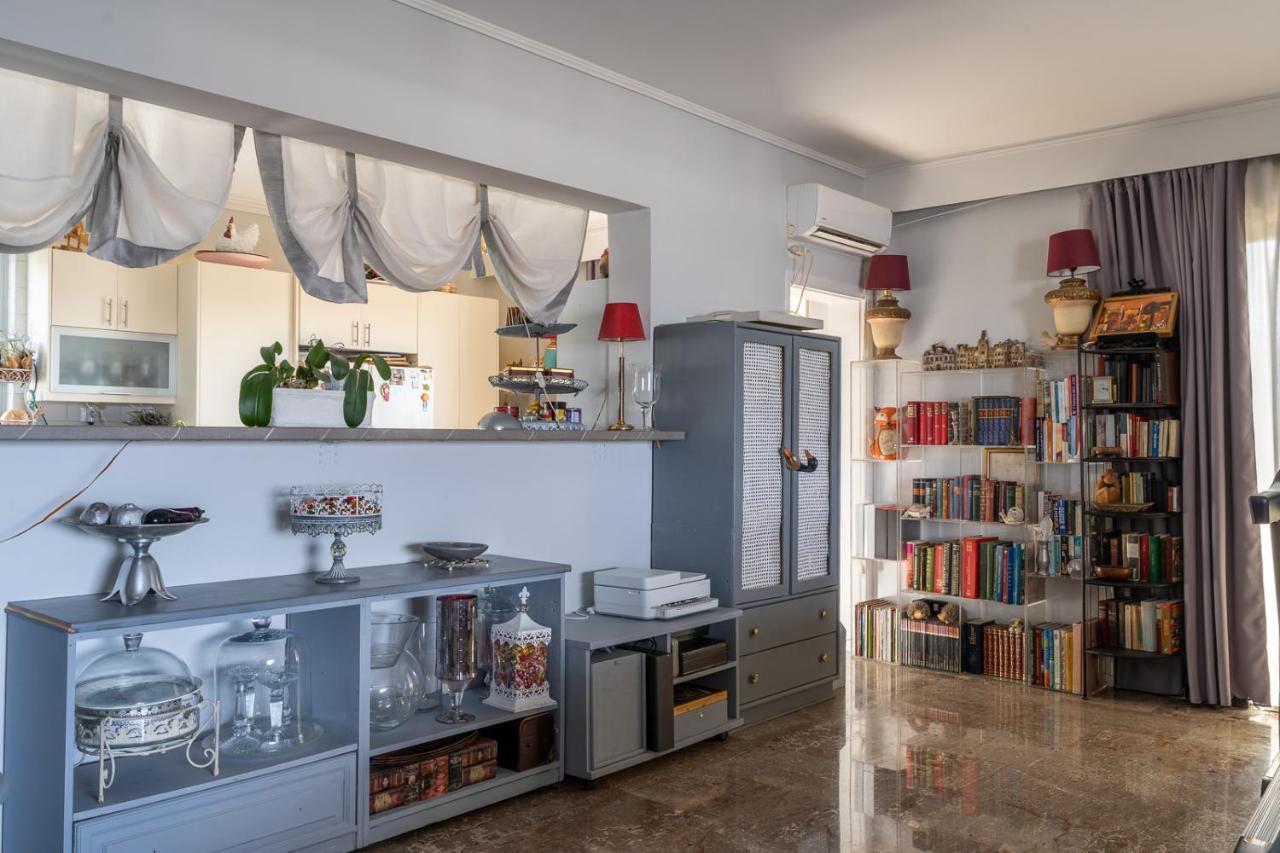 Ostello Ioanna'S Hellenic Hospitality Atene Esterno foto